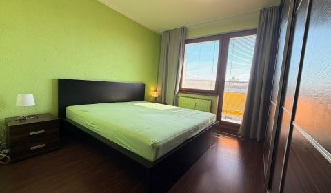NOVINKA!!! Priestranný 3-izbový byt, 72 m² | Karpatská, Sásová