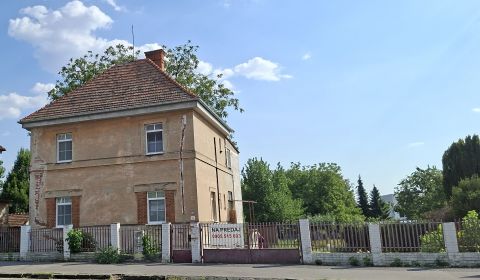 Dom na predaj Vráble, pozemok 1179 m2