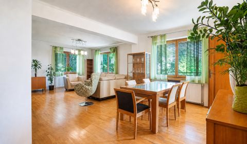 LIVIANTE | Priestranný rodinný dom s pozemkom 855 m² – Poľana, Humenné