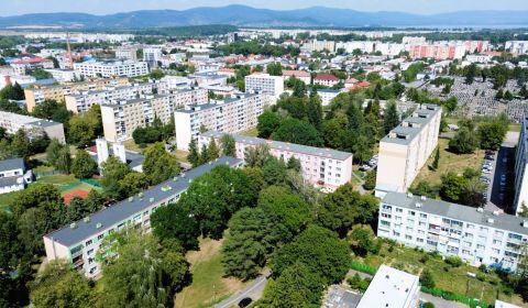 Ráno do škôlky za minútu. Popoludní na ihrisko.