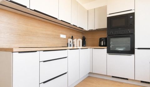 Na prenájom | Svetlý 2-izbový byt s panoramatickým výhľadom v centre N