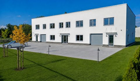 Prenájom kancelárskych  priestorov -  Trenčianska Turná - Zájarčie