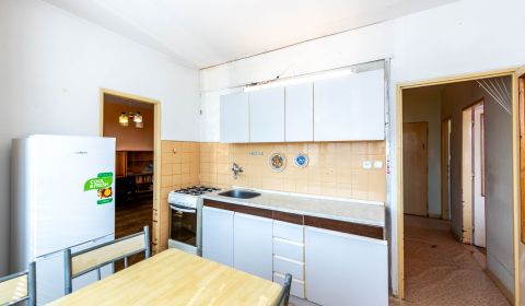 3 IZBOVY BYT NA PREDAJ, UL. TRIEDA SNP, KE-TERASA