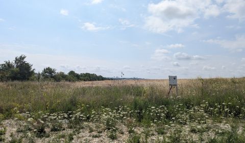 Stavebný pozemok 663 m2 v obci Štitáre s pekným výhľadom na Žibricu