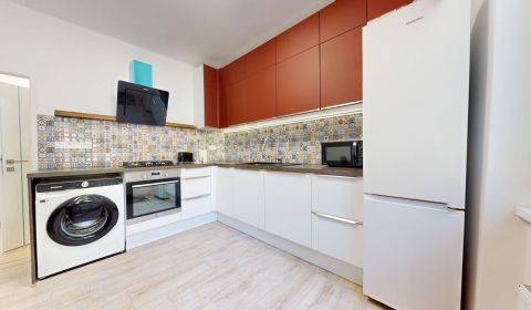 | Štýlový 2i byt po kompletnej rekonštrukcii | Košická ulica