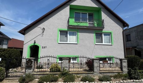 Rodinná oáza s vlastnou herňou v časti Tešmák Hľadáte pre svoju rodinu