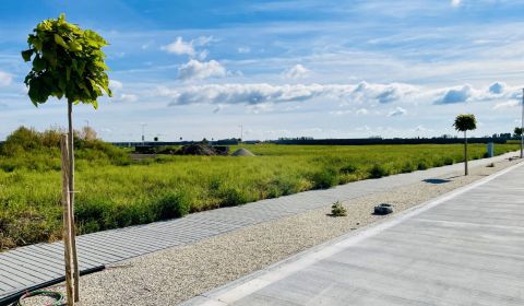 DUNAJSKÁ STREDA – SLNEČNÉ STAVEBNÉ POZEMKY NA PREDAJ V PROJEKTE VINICA