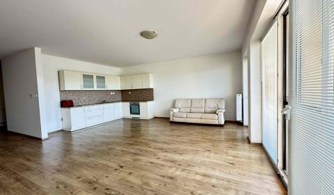 ☎️0918197701 NA PREDAJ MODERNÝ 3-IZBOVÝ BYT S TERASOU V CENTRE DUNAJSK
