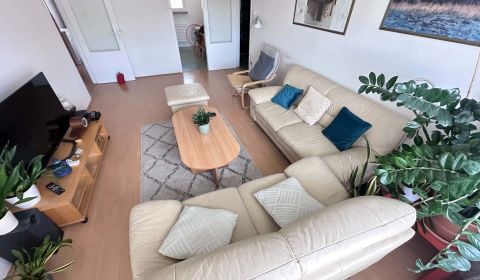 PREDANÝ   ☎️ 0918/197 701   NA PREDAJ 4 izbový byt v centre mesta v To
