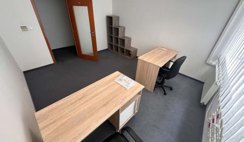 ☎️0918197701 Na prenájom samostatná kancelária v centre Dunajskej Stre