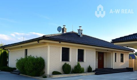 ☎️0918197701    Luxusný 4-izbový rodinný dom s letnou kuchyňou a nádhe