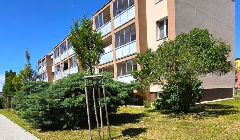 PRENAJATÉ: 4-izbový byt vo Veľkom Šariši, 77 m²