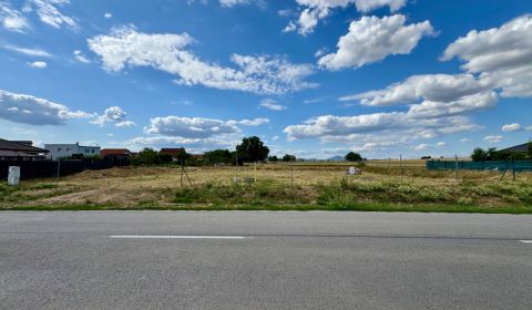 NA PREDAJ Stavebný pozemok v obci Golianovo