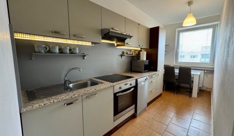 NA PREDAJ 3 izbový prerobený byt na Klokočine Nitra