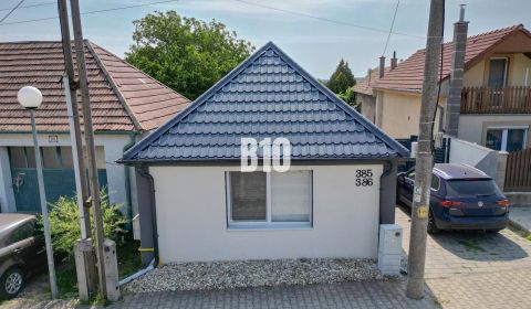VEĽKORYSÝ RODINNÝ DOM PO REKONŠTRUKCII S POZEMKOM 1 608 m²