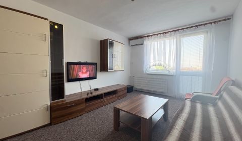 Na prenájom: Klimatizovaný 2 izb.byt + šatník + pivnica