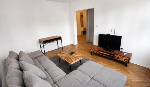 2 izbový byt v CENTRE Martina s veľkou loggiou