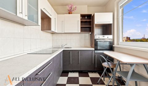 Na predaj 2-izbový byt s balkónom a pivnicou, Štúrovo