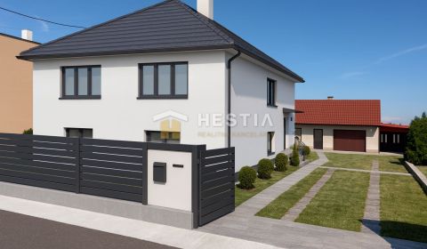 Miesto, kde má každý svoj kút – dom, dvor, letná kuchyňa aj záhrada