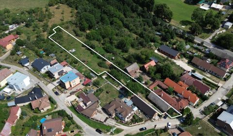 Predaj stavebného pozemku 2586 m2 - Drietoma, okr. Trenčín