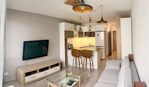 1,5-izbový byt s loggiou a parkovaním – Nobelova, Bratislava – Nové Me