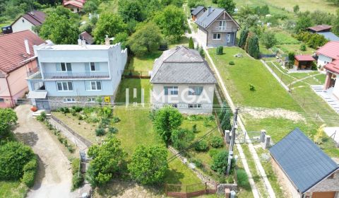 NA PREDAJ - Rodinný dom s pozemkom 3 277 m² v Snine