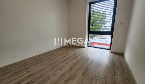 Na prenájom moderná kancelária, Prešov, Strojnícka ul.
