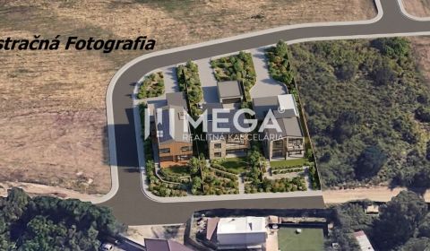 NA PREDAJ: Investičný pozemok s potenciálom pre 3 rodinné domy – Košic
