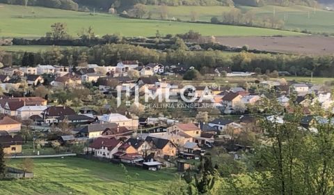 NA PREDAJ TRI INVESTIČNÉ POZEMKY CENA 18€/m² - LACKOVCE