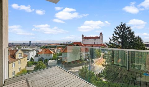 PRENÁJOM výnimočného 2i bytu 98 m² s výhľadom na Hrad | Diplomat Park