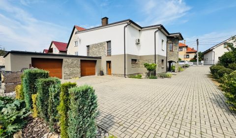 Na predaj 5 i dvojgeneračný RD Radobica - pozemok 1256 m²