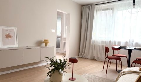 Real - H,s.r.o. ponúka na predaj útulný 2 izbový byt  Bratislava IV 