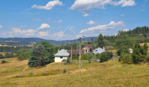 Len u nás - Jedinečný gazdovský dvor na polosamote v Podpoľaní