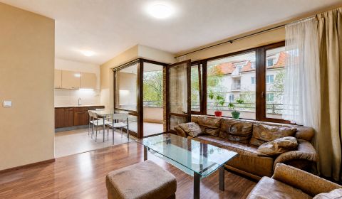 Elegantný troj-izbový byt v GAUDÍ 