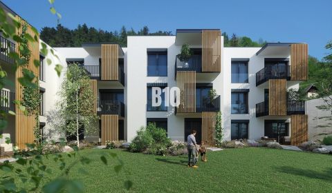 VILADOMY BUDATÍN-posledný 4 izbový byt