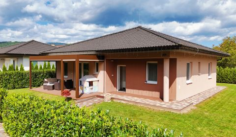 Exkluzívne na predaj novostavba 4-izbového bungalovu, Petrovice