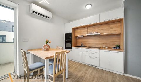 ALL INCLUSIVE I  2 IZBOVÝ BYT S VEĽKÝM  BALKÓNOM NA PRENÁJOM GALANTA
