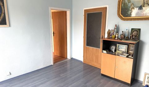 Dvojizbový byt s priestrannou loggiou v Lovinobani, okr. Lučenec