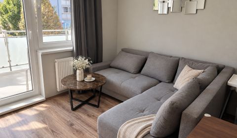 Príjemný 3-izbový byt s priestranným balkónom na Agátovej