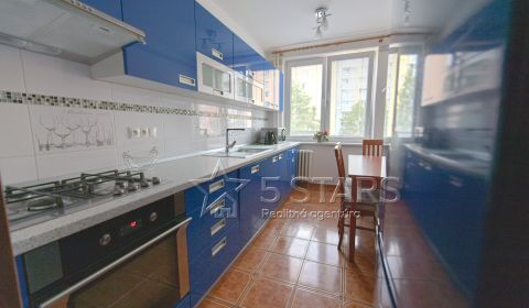 3-IZBOVÝ BYT S VÝMEROU 70 m² NA SÍDLISKU JUH – TRENČÍN 