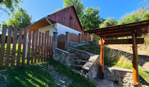 Víkendová chalupa Mikušovce, pozemok 281m2