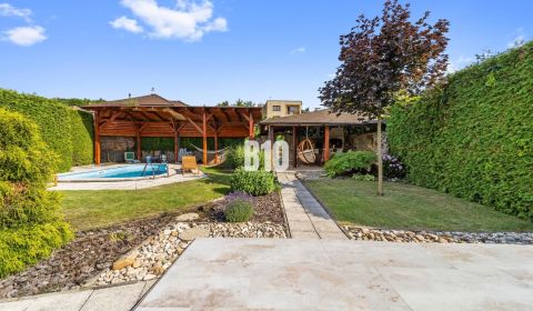 4i dom + 85 m² garáž | 5 min. od Nitry | Lehota | 230 m² | Bazén