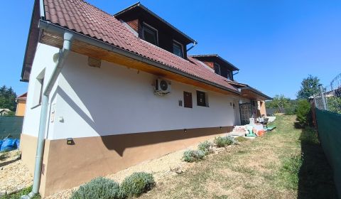 S láskou budovaný domov s dušou v Divín – opäť voľný