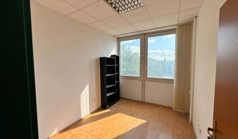 100 Euro vrátane energii - Kancelária 9,7 m2 na Tomášikovej ul. 