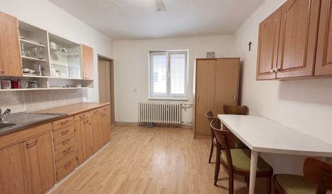 RD NA BÝVANIE AJ PODNIKANIE,1630m2,  SABINOVSKÁ Ul., PREŠOV