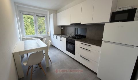 2i byt po čiast. rekonštrukcii, 63m2, otočený do dvora – MILETIČOVA