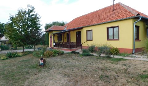 Na predaj: 3-izbový rodinný dom v obci Rubaň.