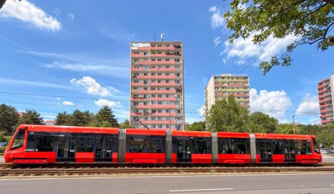 3 izb byt s veľkou loggiou vo vyhľadávanej lokalite Bratislava 