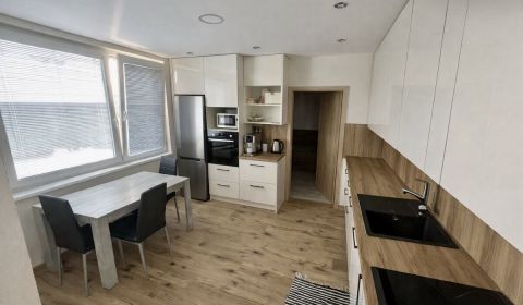 * 3i byt po rekonštrukcii, 73m2, Hlohovec