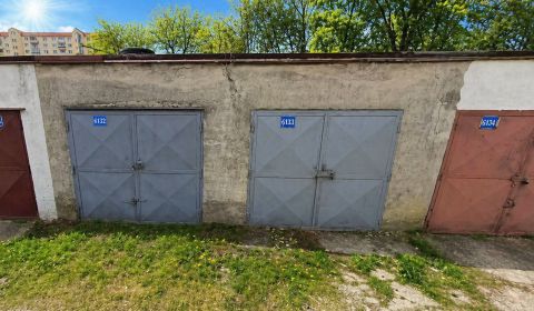 PREDAJ - Murovaná garáž v rad. zástavbe na Gašparíkovej ulici, Ružinov